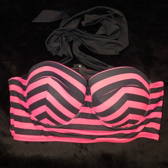 Torrid Swin Top - Picture 4 of 11